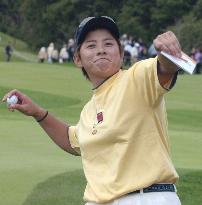 Amanuma comes back to win Chaco Kibun golf by 2 shots